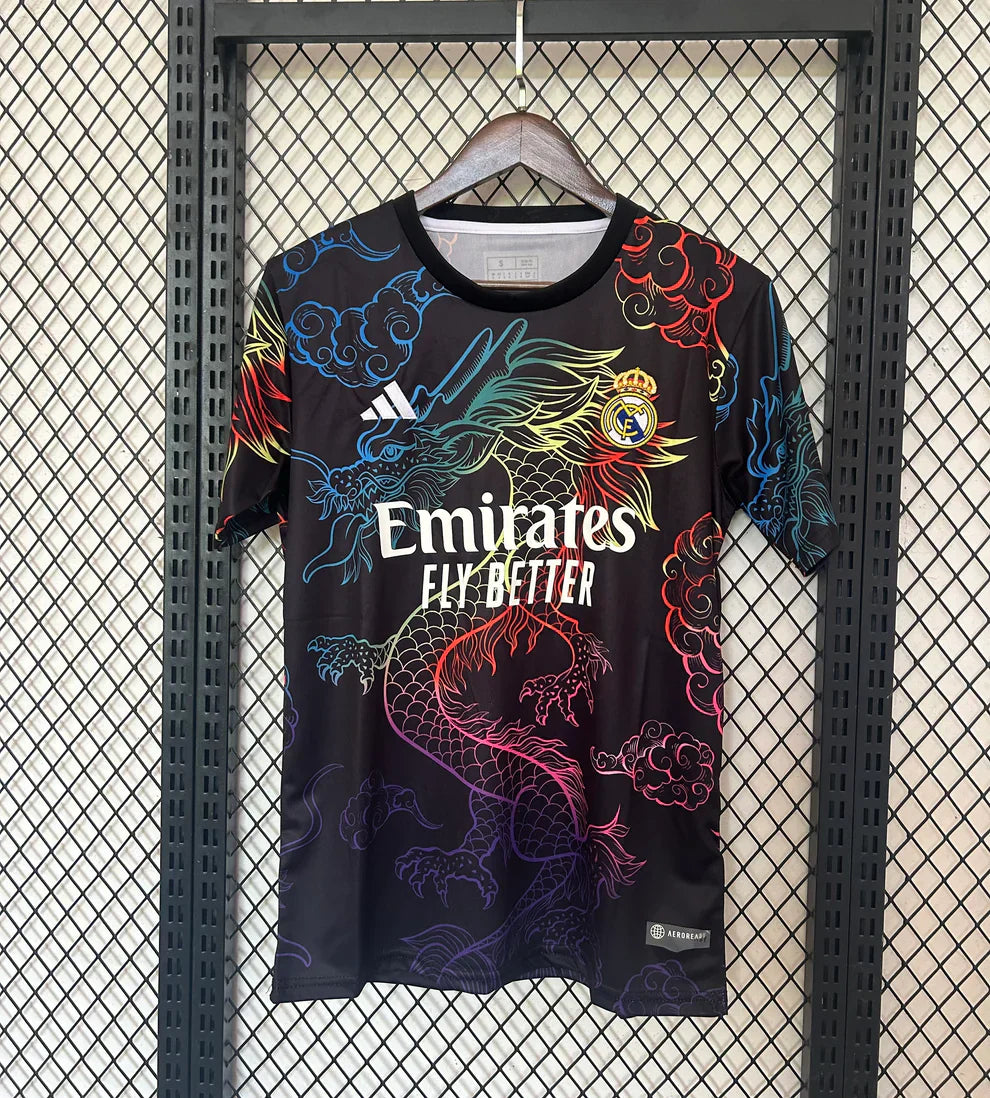 REAL MADRID MAILLOT CONCEPT 2024/2025