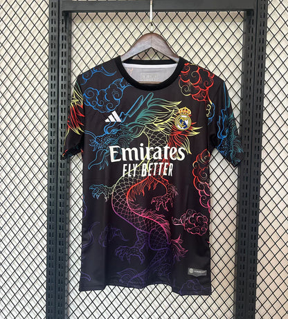 REAL MADRID MAILLOT CONCEPT 2024/2025
