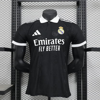 REAL MADRID MAILLOT CONCEPT 2025/2026