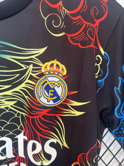 REAL MADRID MAILLOT CONCEPT 2024/2025