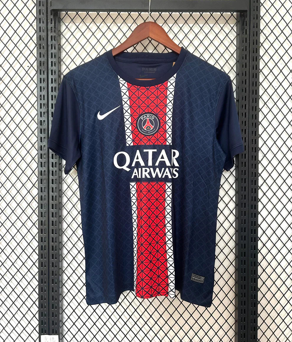 PARIS SAINT GERMAIN MAILLOT CONCEPT 2025/2026