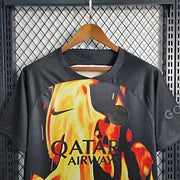 PARIS SAINT GERMAIN MAILLOT CONCEPT 2023/2024 FEU FLAMMES